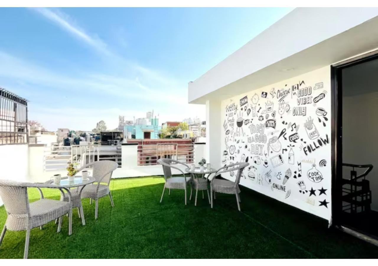 Olive Service Apartments - Greater Kailash Nowe Delhi Zewnętrze zdjęcie